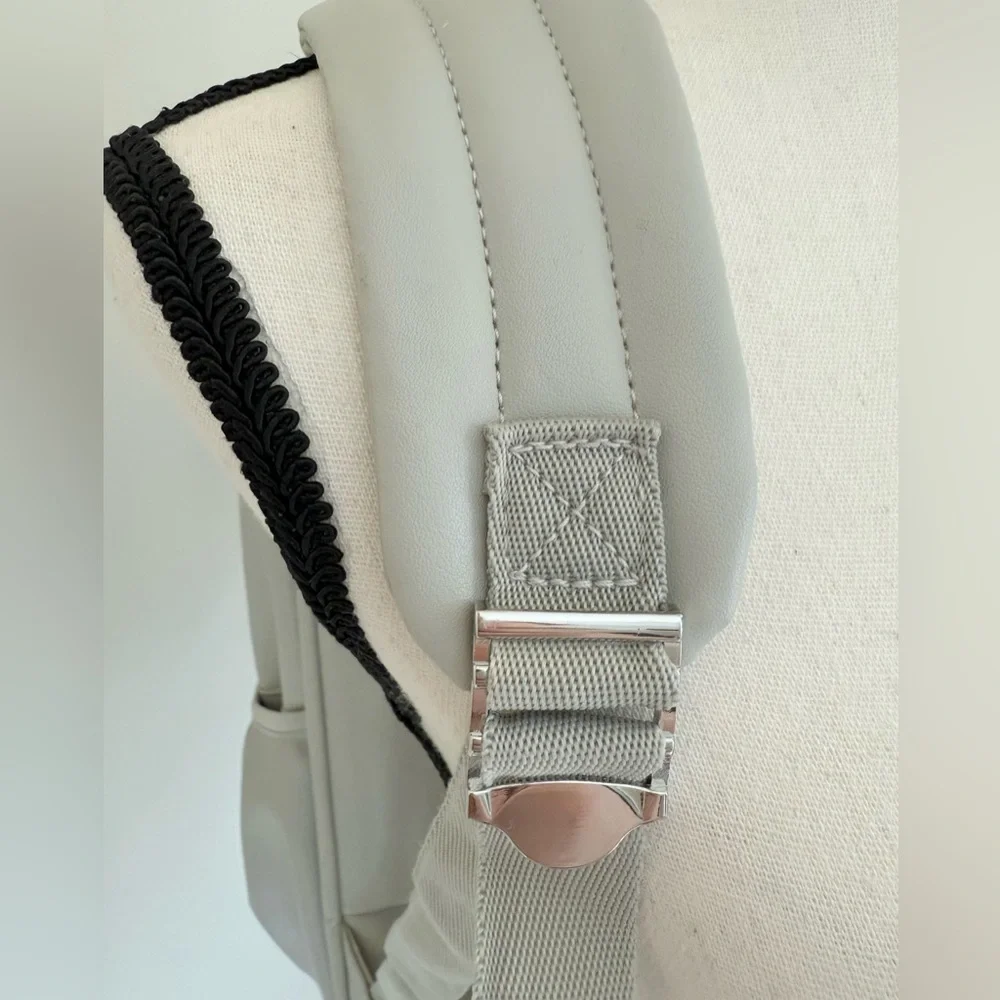🌾 Vince Camuto‎ Minimalist Quilted Backpack w/ Laptop storage